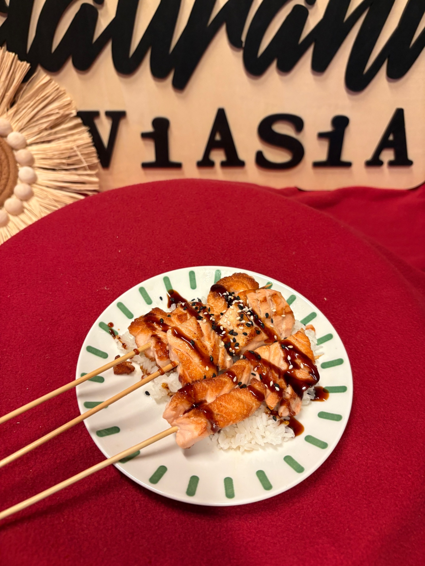 Brochettes (3 pièces) sur lit de riz 3
