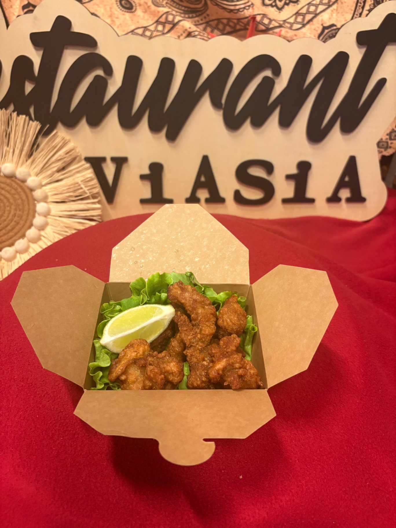 E6 Karaage poulet frit (6 pièces)